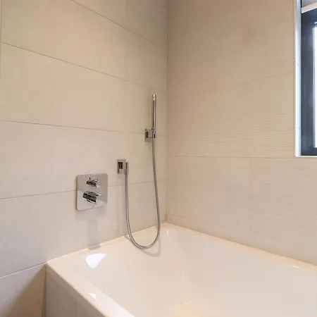 Yonder Lea Casa de Férias