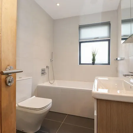 Yonder Lea Holiday home