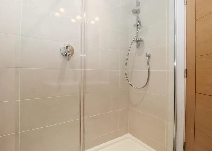 Yonder Lea 度假居 *